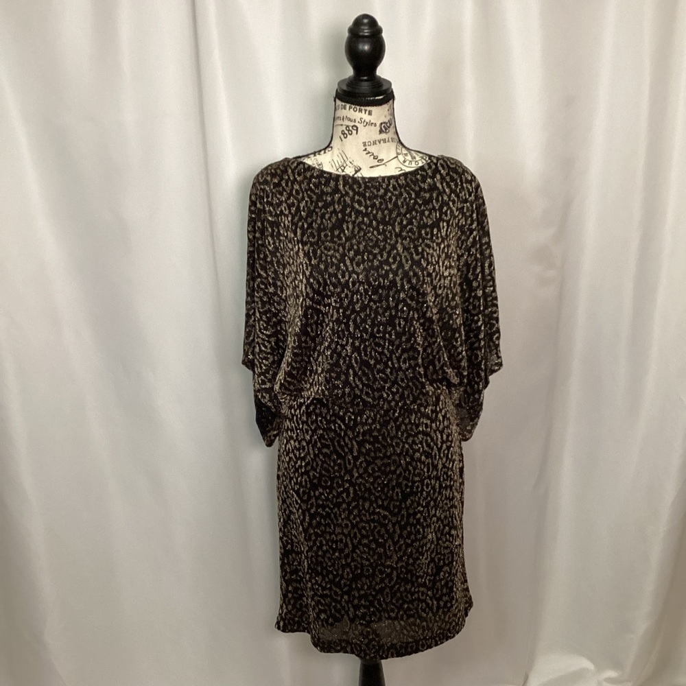 1895. Jessica Howard Black and Gold Patterned Dress